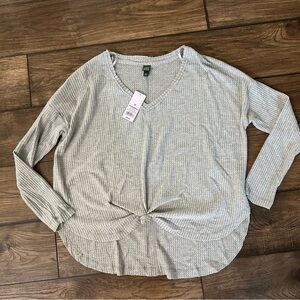 Wild Fable Heather gray knit sweater